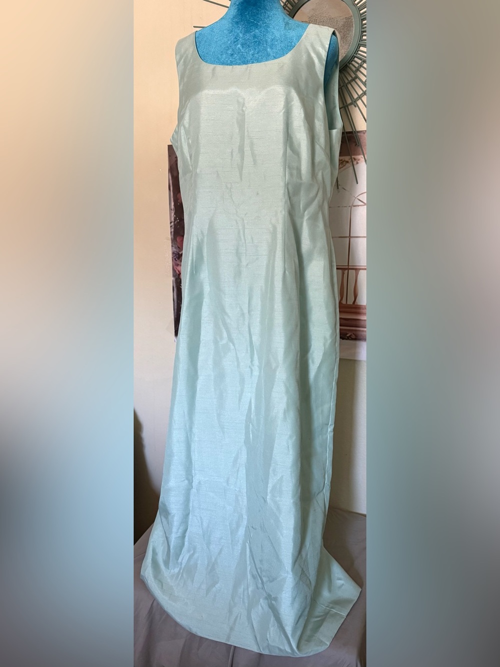Jessica Howard Mint Green Maxi Dress with Rounded Neck. Shoulder to floor 54”.